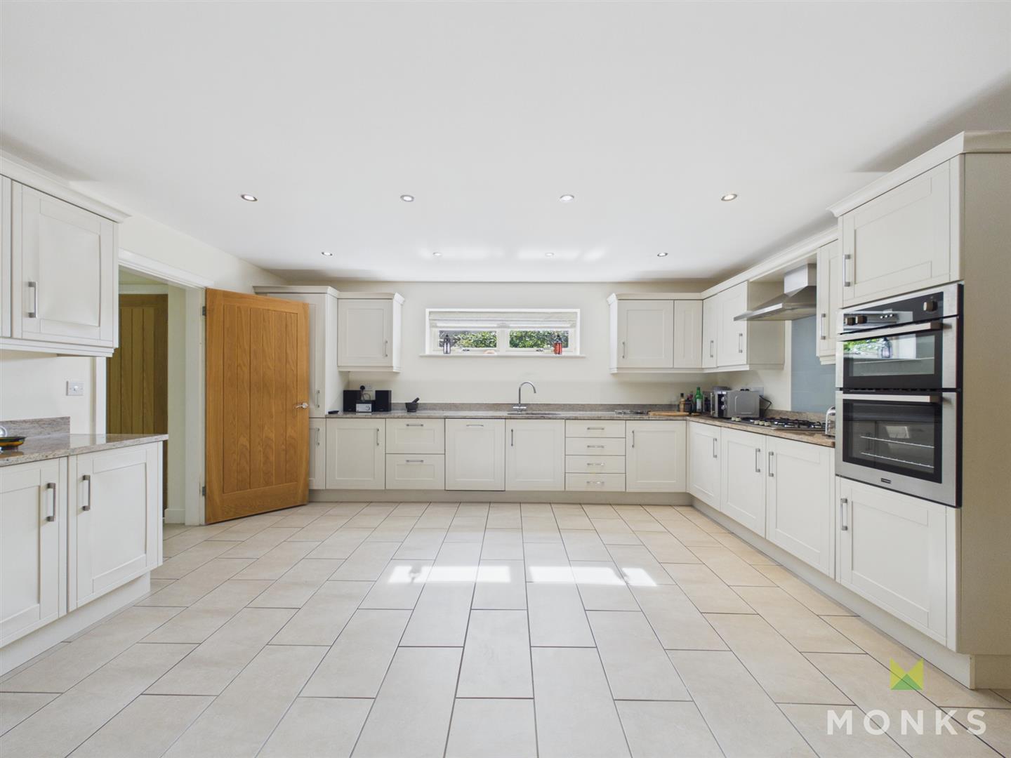 10 The Pines Lower Road, Shrewsbury, SY4 3RH For Sale
